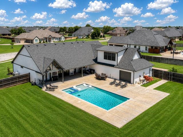 2446 NW 220th Terrace, Edmond, OK 73025