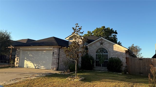 519 Cross Cut Drive, Arlington, TX 76018
