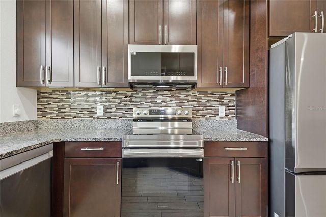 11539 CROWNED SPARROW LANE, Tampa, FL 33626