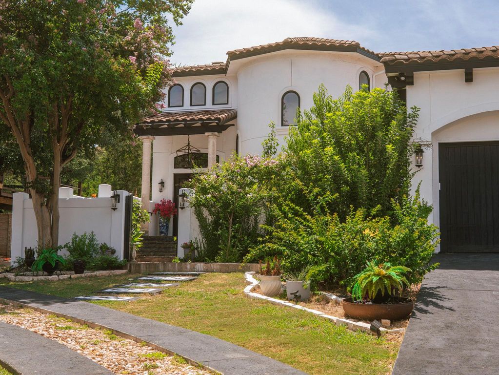 2900 Pamella CT, Austin, TX 78734