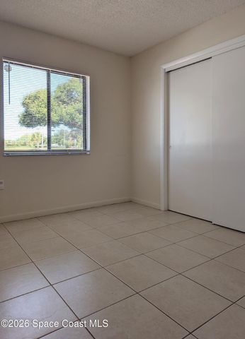 121 San Juan Circle, Melbourne, FL 32935