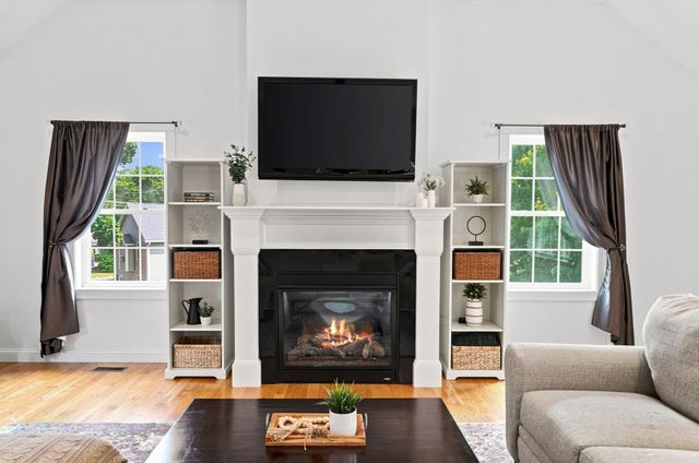 2 Zackney Drive, Billerica, MA 01821