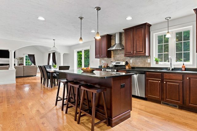 2 Zackney Drive, Billerica, MA 01821
