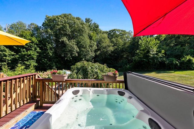 2 Zackney Drive, Billerica, MA 01821