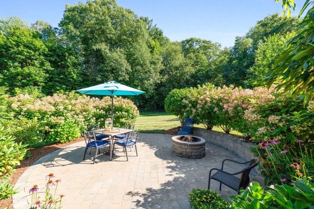 2 Zackney Drive, Billerica, MA 01821