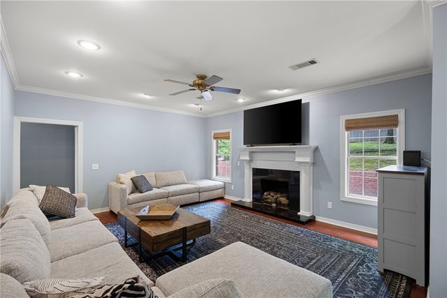 115 Hillcrest Drive, Russellville, AR 72802