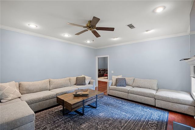 115 Hillcrest Drive, Russellville, AR 72802