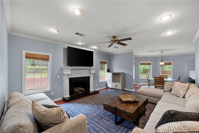 115 Hillcrest Drive, Russellville, AR 72802