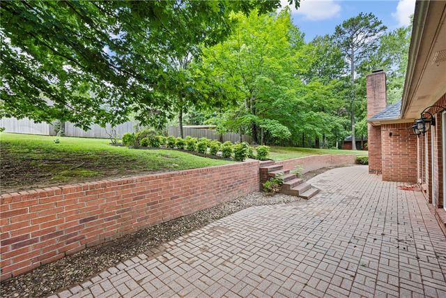 115 Hillcrest Drive, Russellville, AR 72802