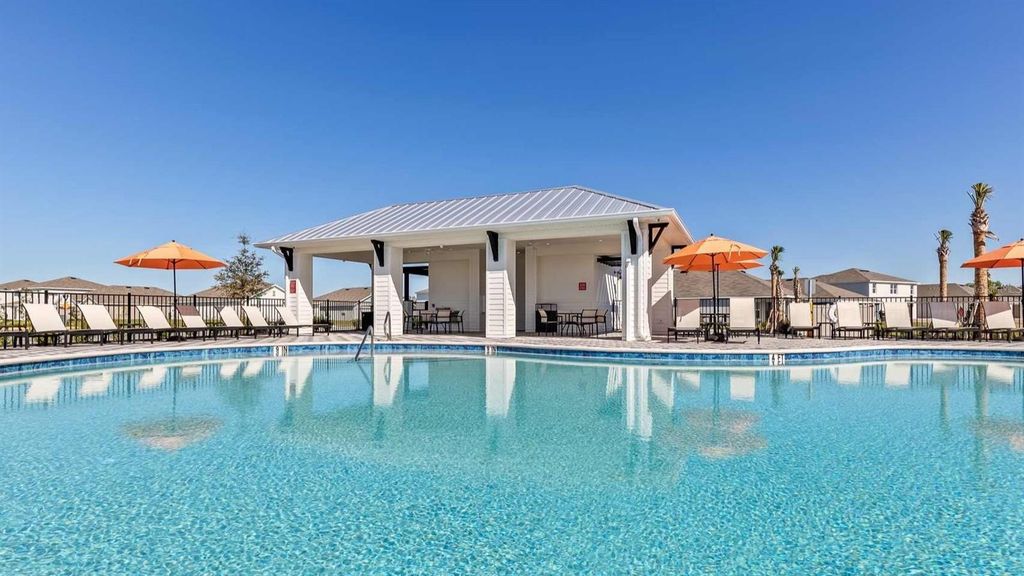 Image 23 of property listing at 11027 44TH AVENUE E, Palmetto, FL 34221