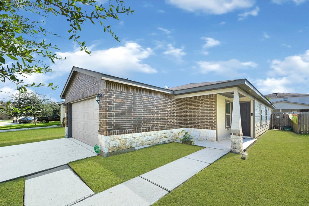 10022 Dawson Hill Lane, Houston, TX 77044