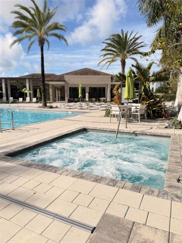 4624 NW 83rd Ave, Doral, FL 33166