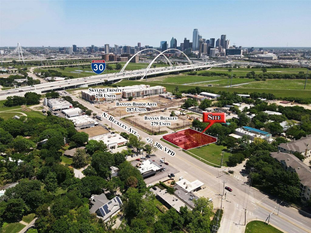 1620 N Beckley Avenue, Dallas, TX 75203