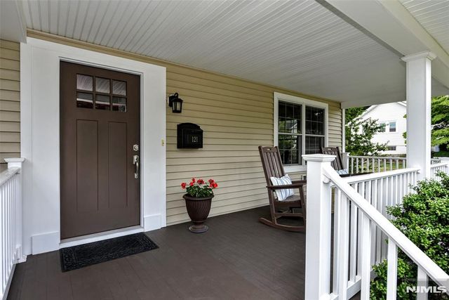 121 Vreeland Avenue, Midland Park, NJ 07432