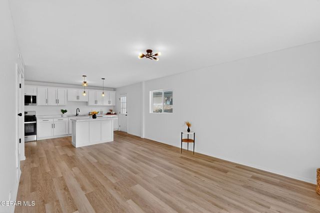 8505 MOUNT TIBET Drive, El Paso, TX 79904