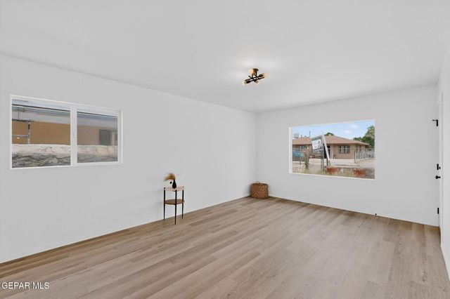 8505 MOUNT TIBET Drive, El Paso, TX 79904