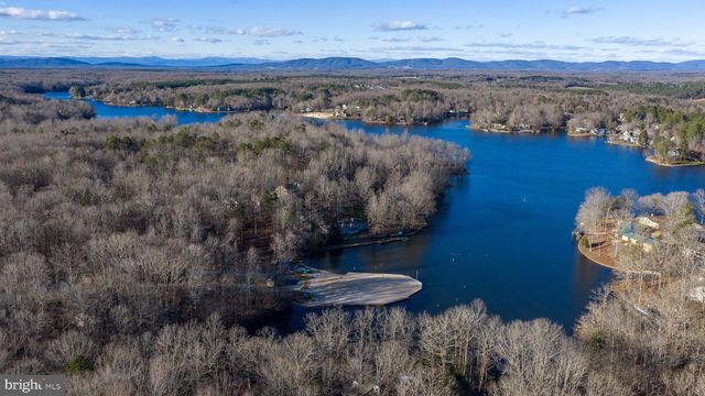 11 HORSEBACK LN, Palmyra, VA 22963