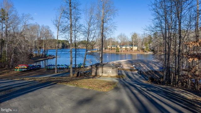 11 HORSEBACK LN, Palmyra, VA 22963