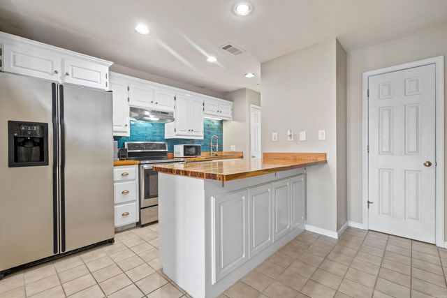 112 Lake Pointe Cove, Hot Springs, AR 71913