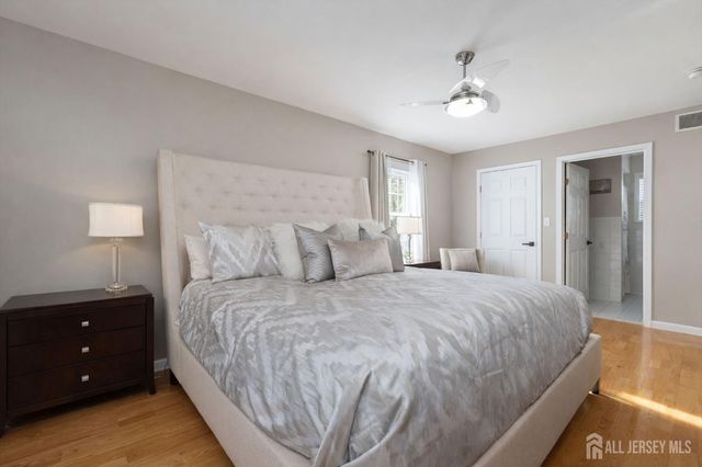 20 Cliff Avenue, Fords, NJ 08863