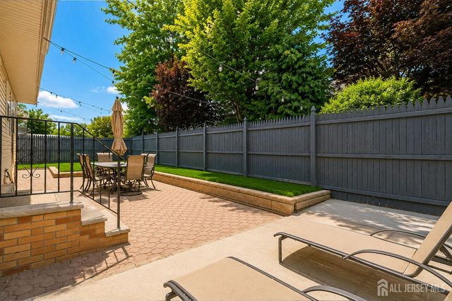 20 Cliff Avenue, Fords, NJ 08863