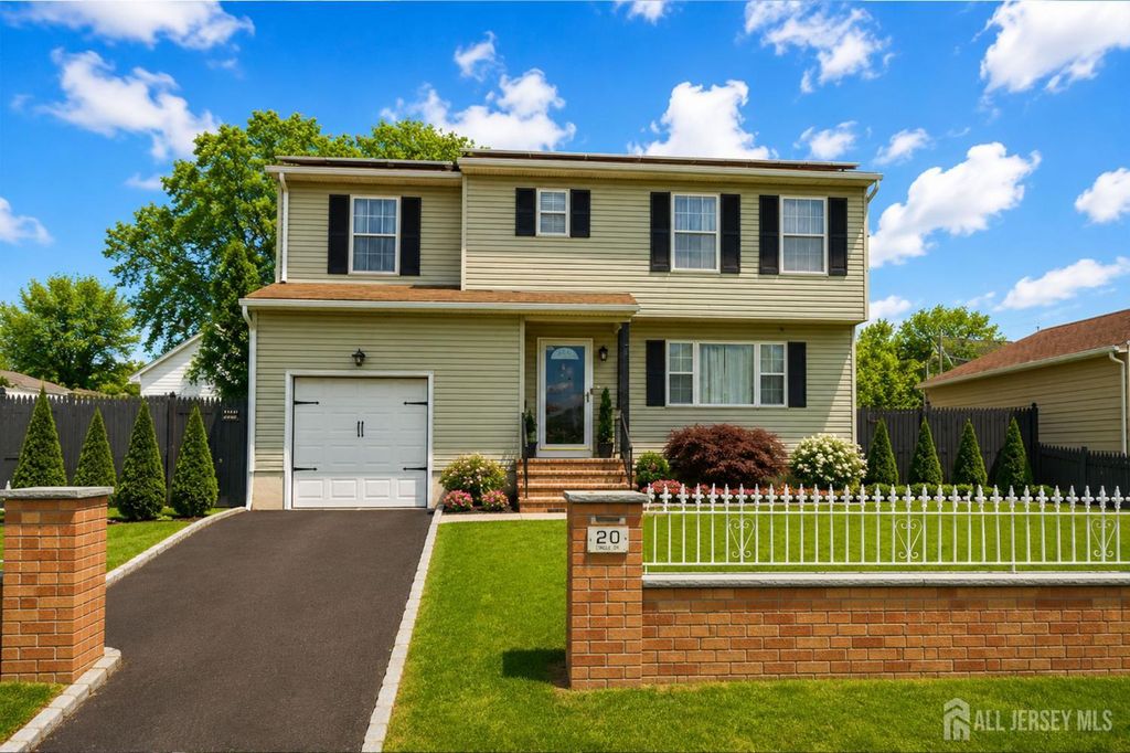 20 Cliff Avenue, Fords, NJ 08863
