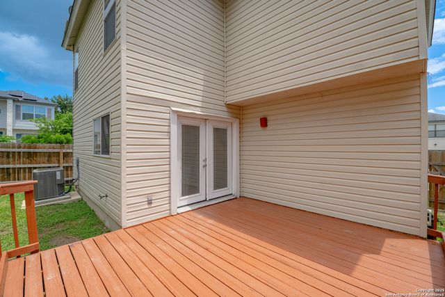 5021 Kenton Royalle, San Antonio, TX 78240