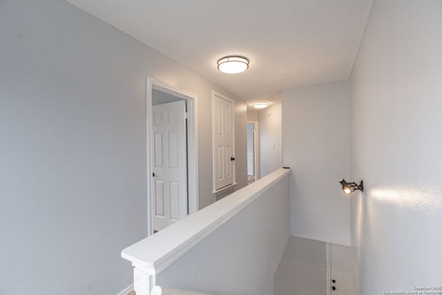 5021 Kenton Royalle, San Antonio, TX 78240