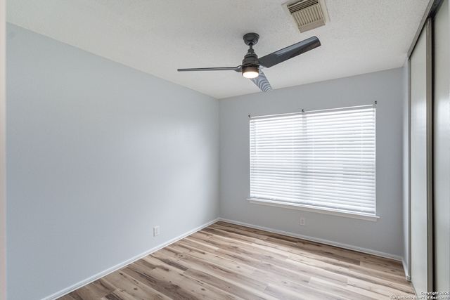 5021 Kenton Royalle, San Antonio, TX 78240