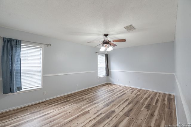 5021 Kenton Royalle, San Antonio, TX 78240