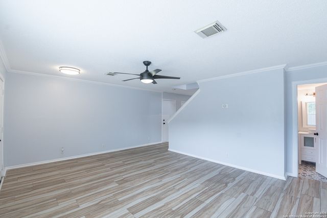 5021 Kenton Royalle, San Antonio, TX 78240