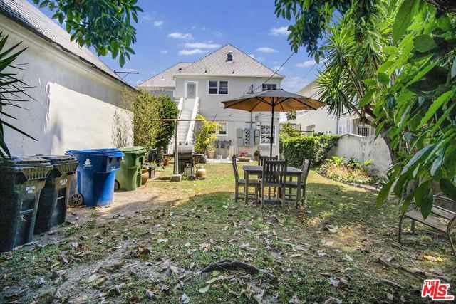 137 N Flores Street, Los Angeles, CA 90048