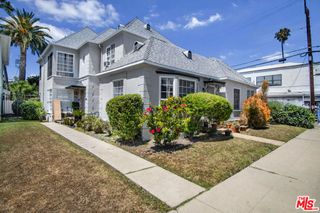 137 N Flores Street, Los Angeles, CA 90048