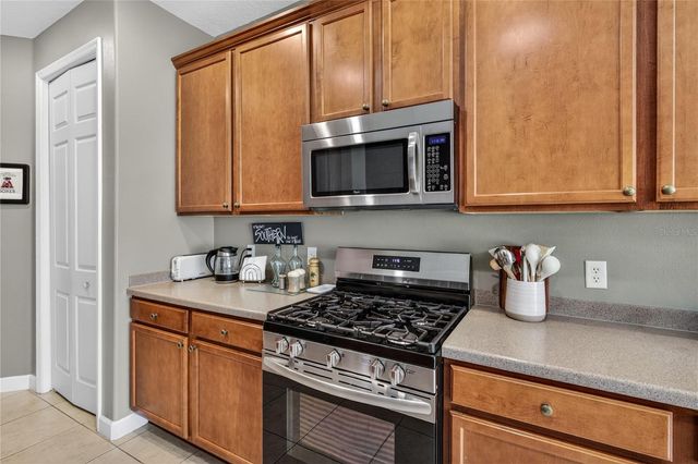 36806 WINFIELD COURT, Grand Island, FL 32735