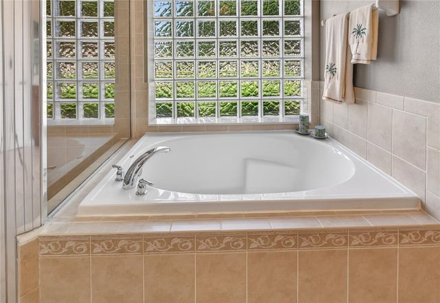 36806 WINFIELD COURT, Grand Island, FL 32735