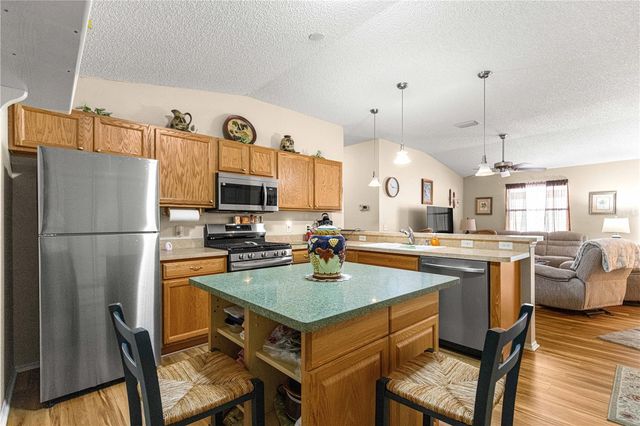 16922 SE 81ST CHARLESFORT AVENUE, The Villages, FL 32162