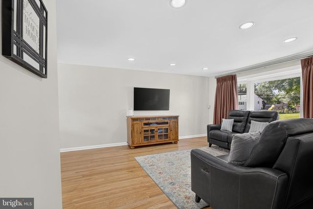 1435 HUNTERS LN, West Chester, PA 19380