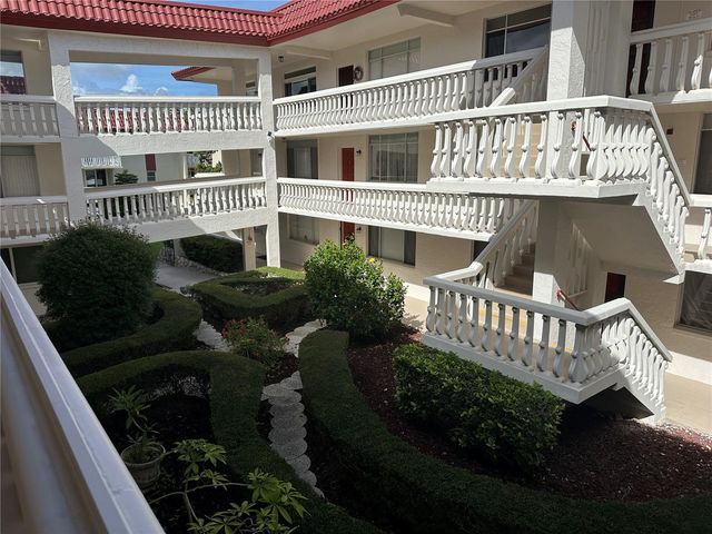 2623 SEVILLE BOULEVARD 202, Clearwater, FL 33764