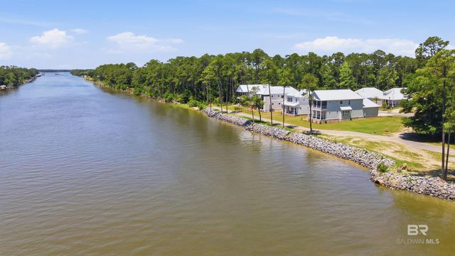 2620 Bienville Avenue, Gulf Shores, AL 36542