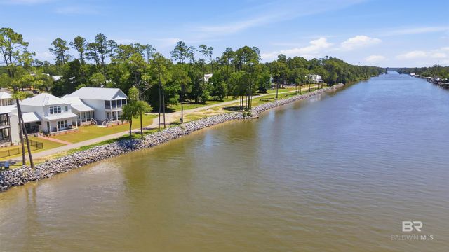 2620 Bienville Avenue, Gulf Shores, AL 36542