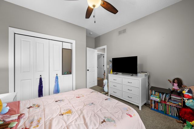510 Pinehurst Drive, Eldridge, IA 52748