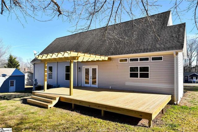 23 Forestville Road, Travelers Rest, SC 29690