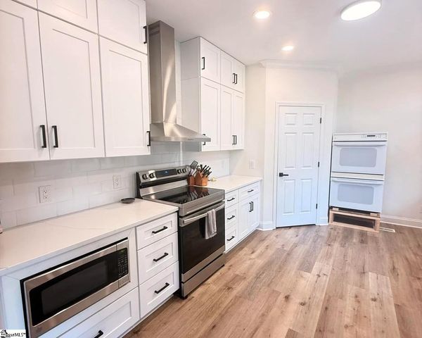 23 Forestville Road, Travelers Rest, SC 29690