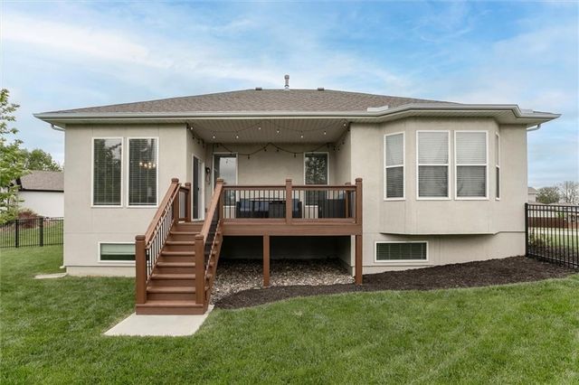 19701 W 198th Court, Spring Hill, KS 66083