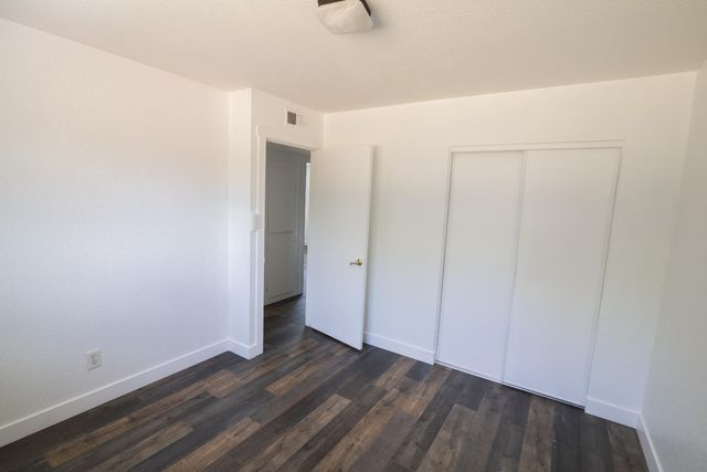 4537 Engle Rd, Sacramento, CA 95821