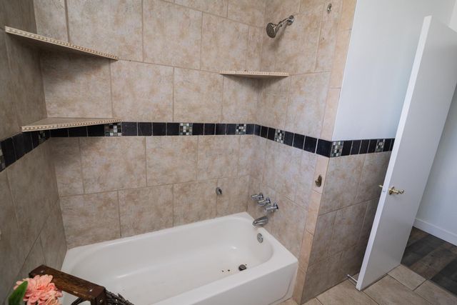 4537 Engle Rd, Sacramento, CA 95821