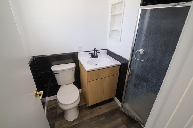 4537 Engle Rd, Sacramento, CA 95821