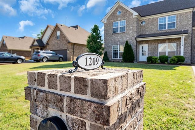 1209 Rimrock Rd, Smyrna, TN 37167