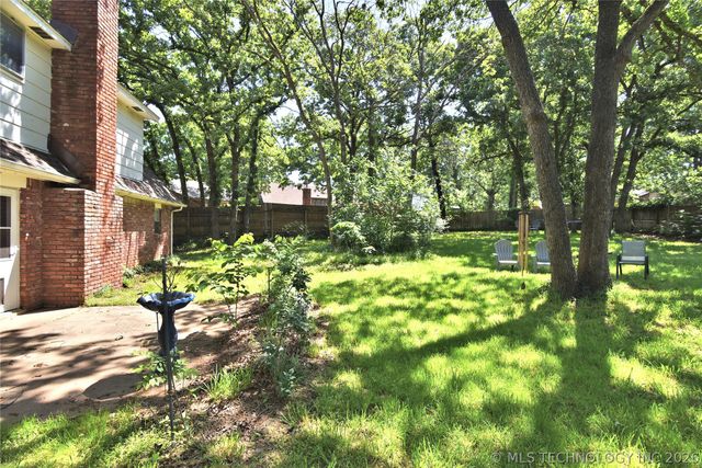 316 Redbud Court, Sand Springs, OK 74063