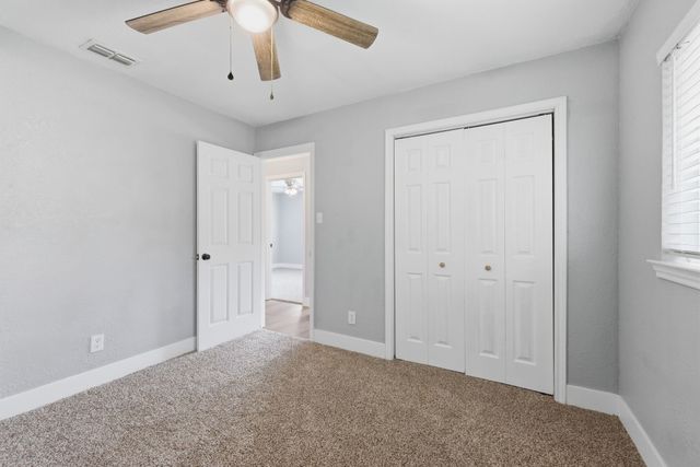309 Kessler Drive, Granbury, TX 76048